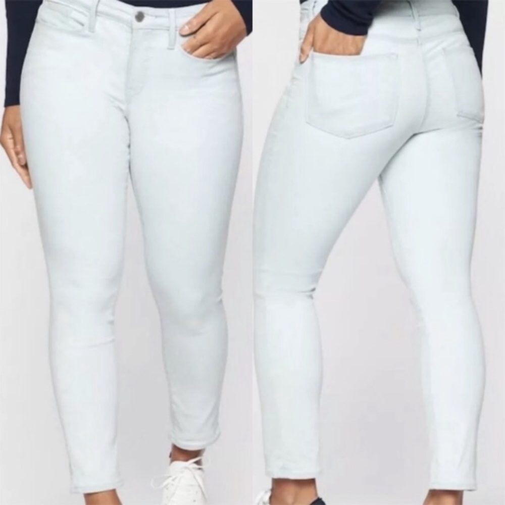 NWT Athleta Skulptek Skinny crop Jeans. Size 2